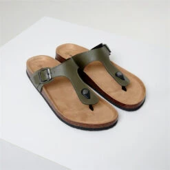 Threadbare Faux Leather Toe Post Sandals 17 Threadbare Faux Leather Toe Post Sandals -House Of Fraser Shop 01328615 l a3